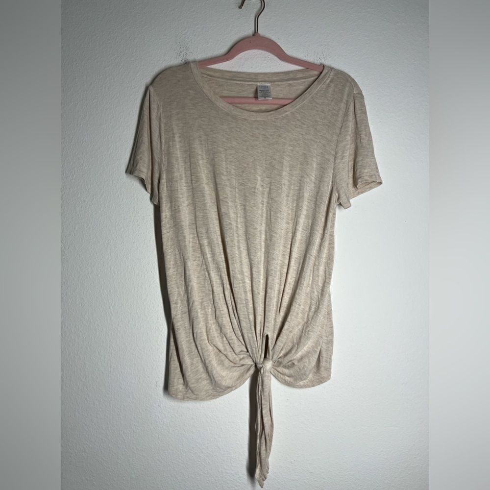Time & Tru Flowy Fit Round Neck Top With Front Knot And Lining Detail Size M